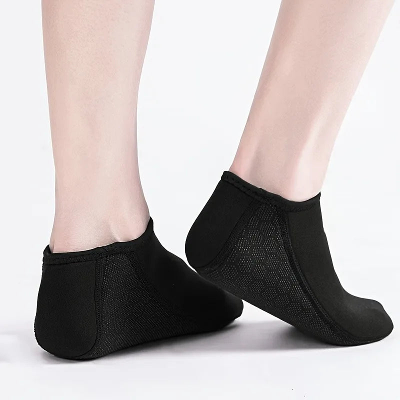 3mm Neoprene Water Socks for Beach & Water Sports